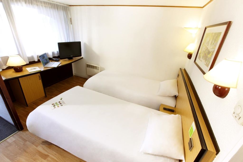 Campanile Nantes Saint-Sebastien-Sur-Loire Hotell Rum bild