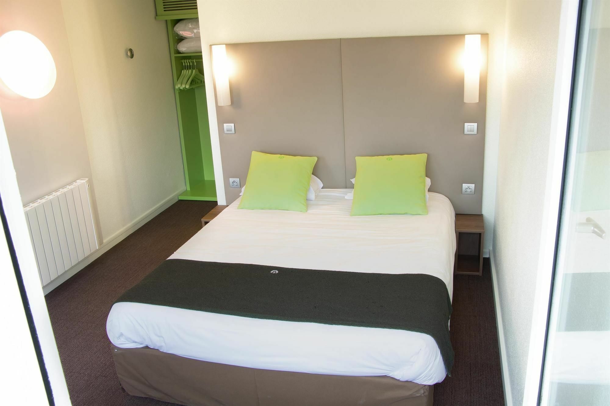 Campanile Nantes Saint-Sebastien-Sur-Loire Hotell Exteriör bild